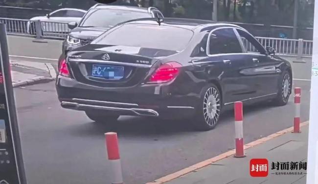 女子遇“豪车卖茶叶”被套路888元 警惕类似骗局
