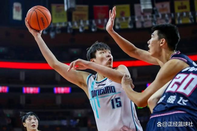 杨瀚森首秀在即！回顾过去一年轨迹：从退选到首轮秀都经历了什么？努力与蜕变的见证