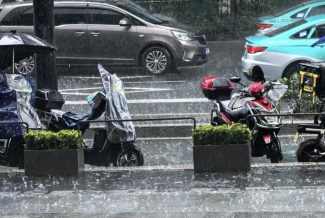 第10号台风“白鹿”即将生成