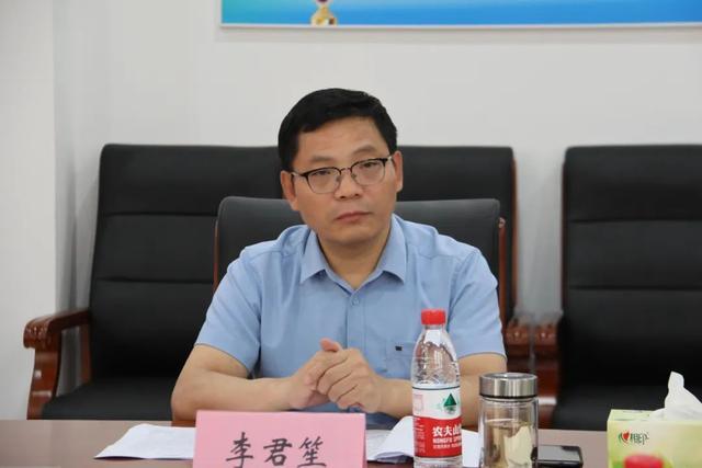 濮阳医专举办专家聘任仪式和智能医疗装备实验室挂牌仪式