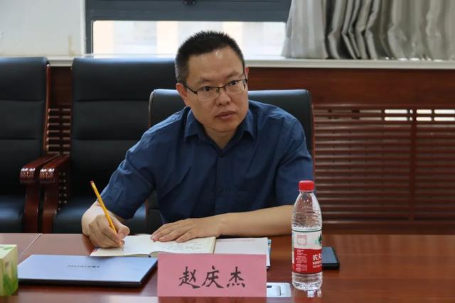 濮阳医专举办专家聘任仪式和智能医疗装备实验室挂牌仪式