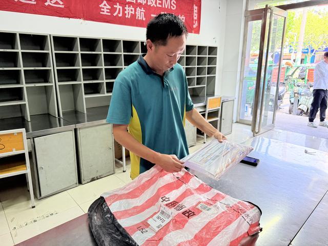 来自清华大学！河南首封高考录取通知书送达