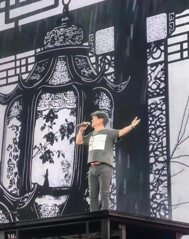 63岁周华健发福明显 幽默回应化解争议
