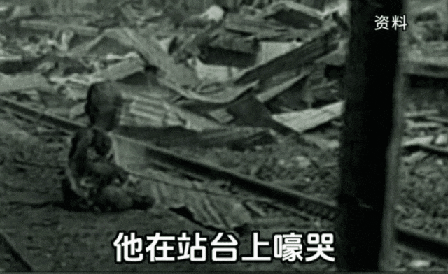 1937年，他拍下了这张震惊世界的照片