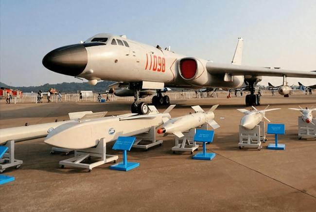 美国报告猜测轰6N飞近阿拉斯加的谜团，还对关岛模拟核打击？