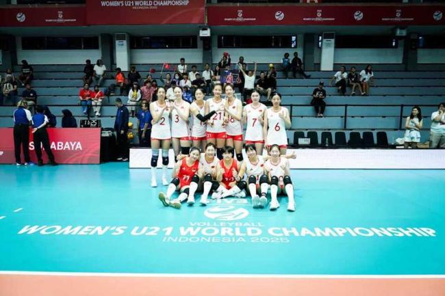 中国U21女排3-0横扫美国 五战全胜晋级16强