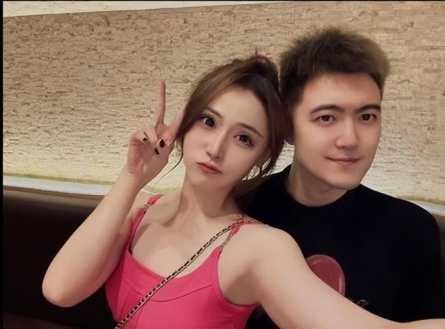 抗癌博主结婚1年骨癌复发离世 与病魔抗争四年终告别人世