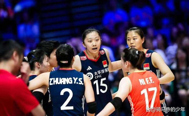 战术板 中国女排3-1赢球仍暴露问题，两大主攻低迷，唐欣成重要棋子 庄宇珊负担过重