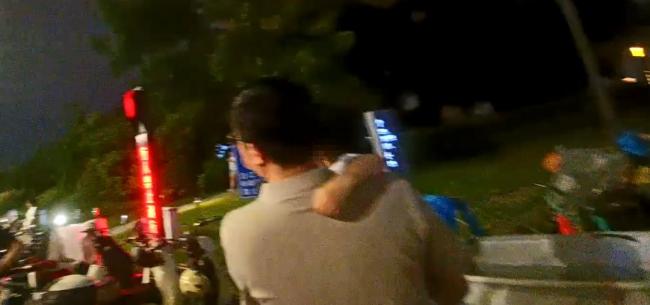 钱塘江边巡警一晚找回4个娃