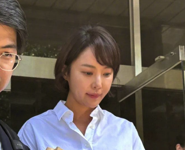 黄正音挪用43亿韩元炒币被求刑3年