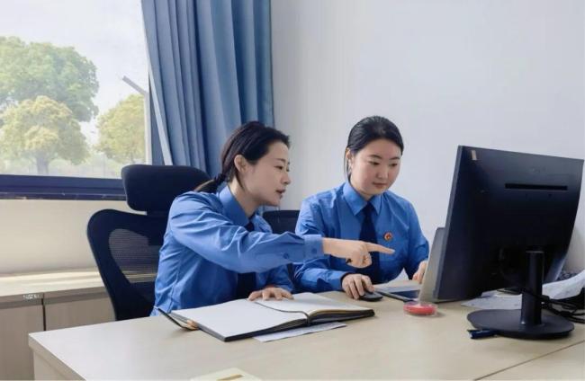 为何“老赖”还能坐一等座出行