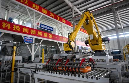 南阳市宛城区红泥湾镇：以“红色党建链”串起“富民产业链”