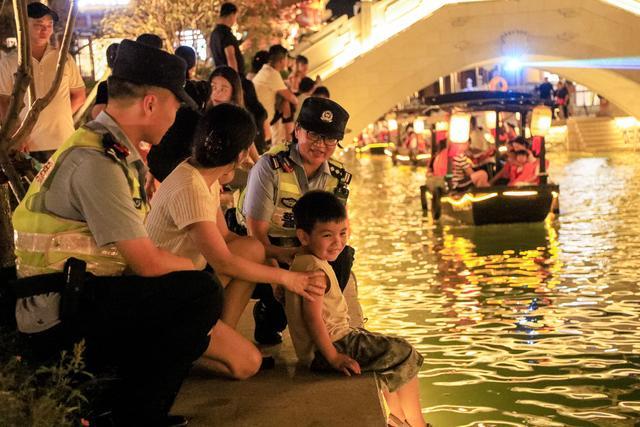 郑州持续深耕旅游警务—— 溱洧水城警务室：你打卡我守护