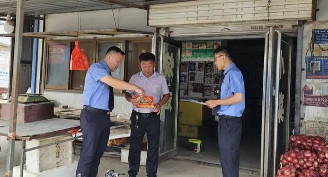 清丰县检察院深入开展常态化扫黑除恶宣传活动