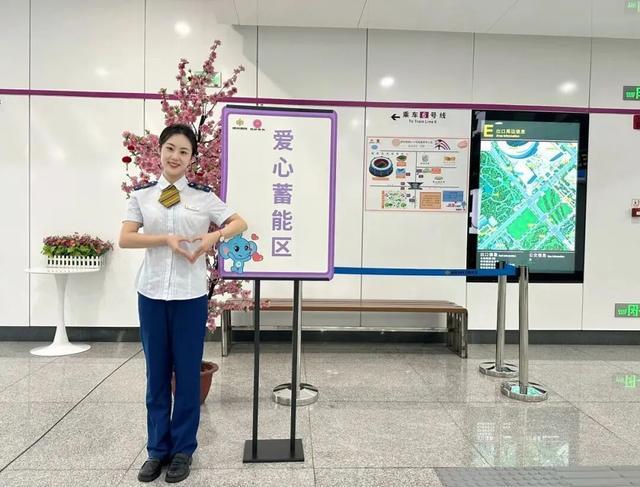 本周五，郑州地铁部分线路延时服务，多举措保障乘客出行！