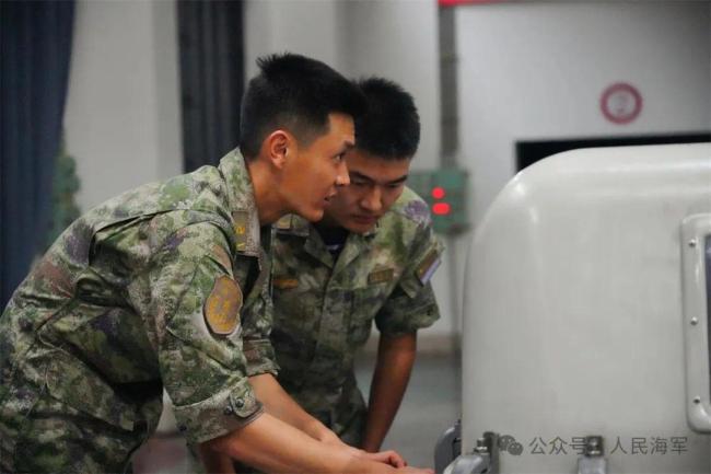 刷屏全网的“最帅兵哥”，是他！