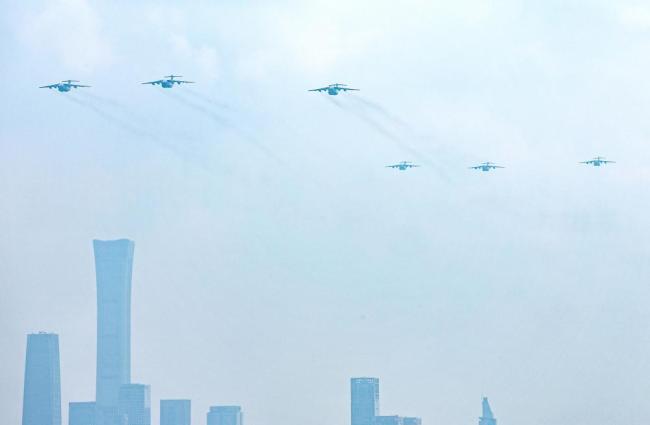 装配4台国产发动机运20B丝滑亮相