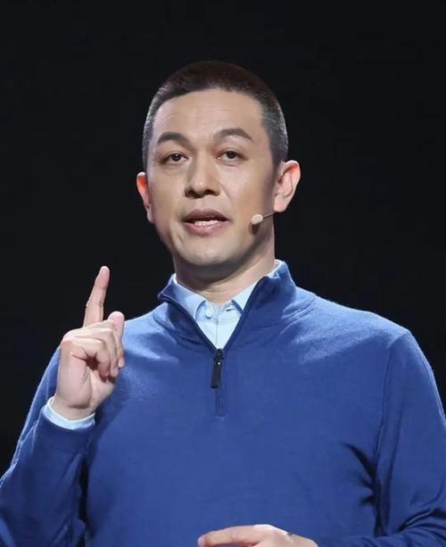 蔚来老车主现场怼李斌5分钟