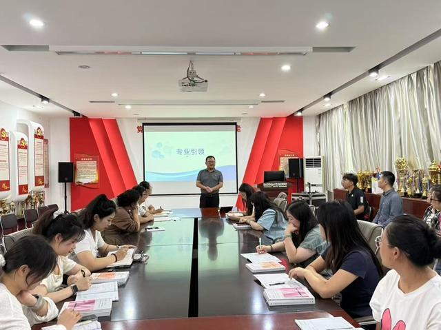 郑州市金水区金桥学校：书香润初心 教研启新程
