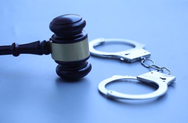 瑞银前副总监私吞客户1.3亿被判十年，受害人竟是南京卖淫团伙头目