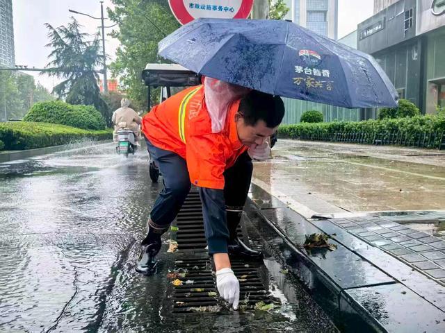 党建引领显担当，市政筑牢防汛“地下防线”